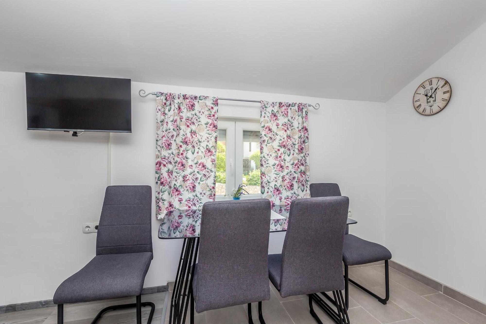 Apartmani Tena 니바이스 외부 사진